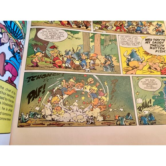 2 Dif. Asterix Softcover Books + 1 Designing Colors Color Book Lot of 3 Books - Picture 10 of 16